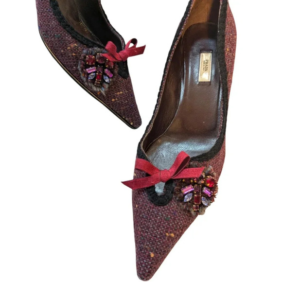 Prada Tweed Jewel Embellished Kitten Heel Pumps / Heels SZ 40 /US SZ10 Gorgeous! - Picture 2 of 11